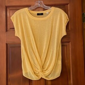 Tahari woman’s top